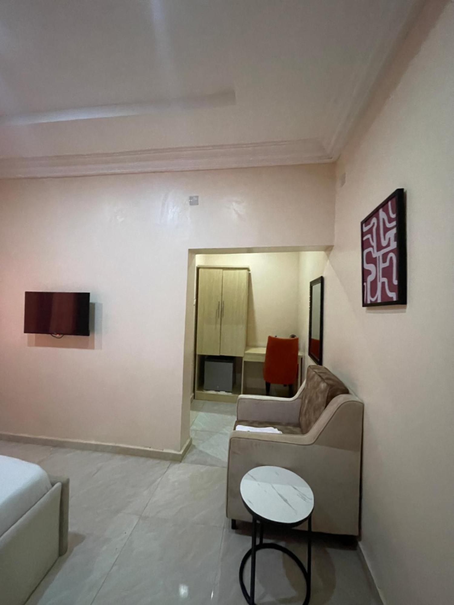 Nexus Xpress Hotel Abuja Exteriör bild