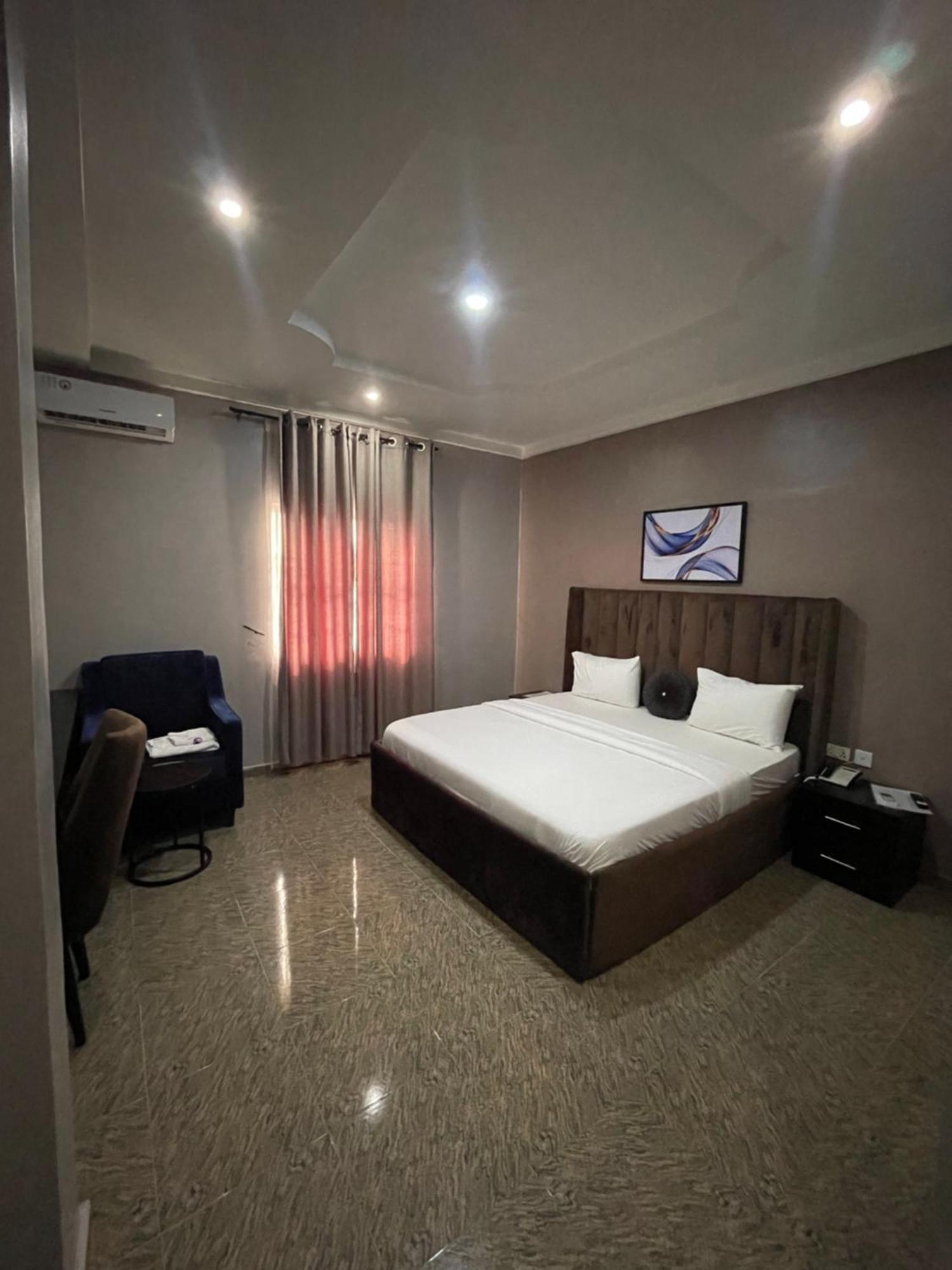 Nexus Xpress Hotel Abuja Exteriör bild