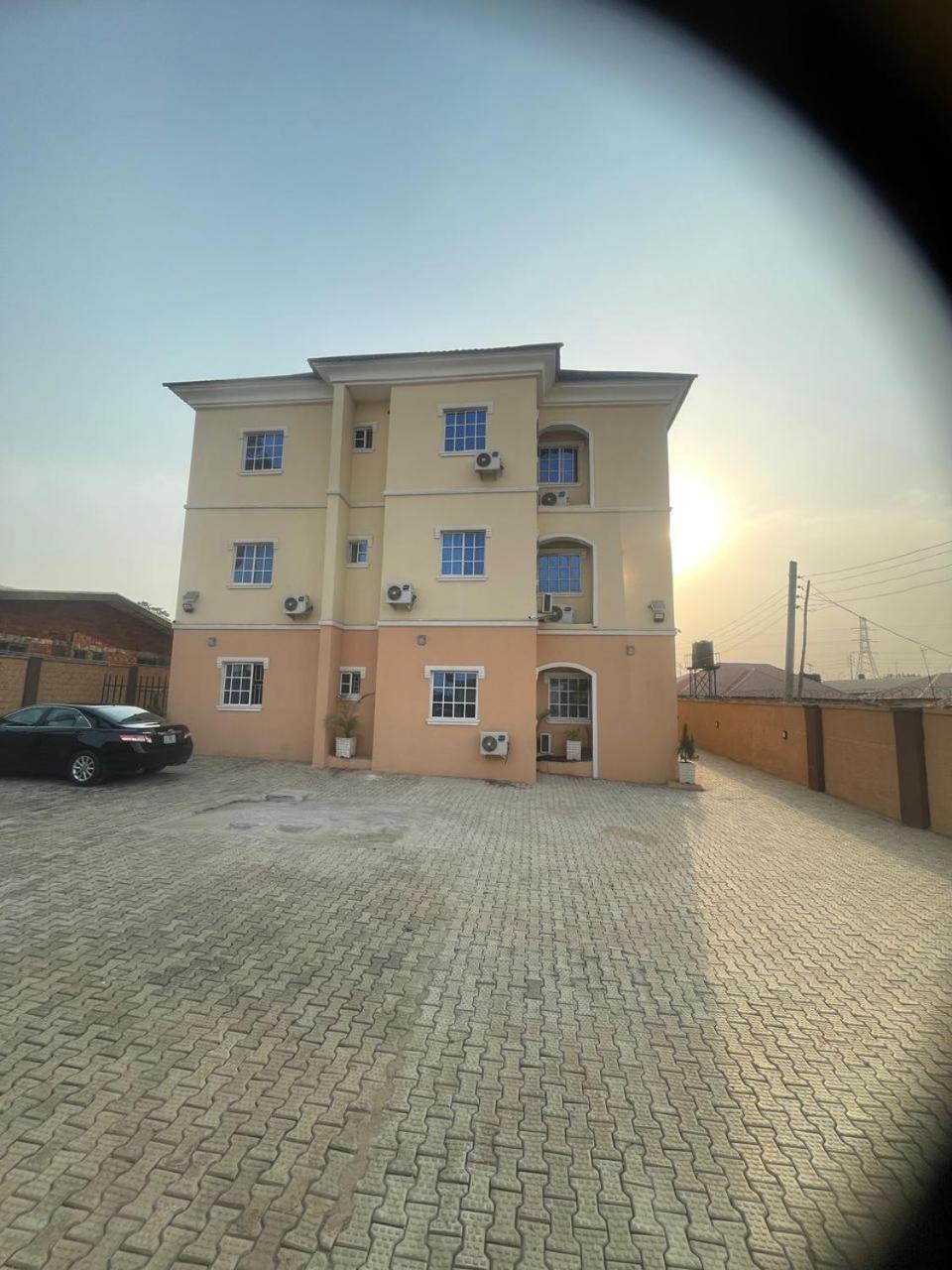 Nexus Xpress Hotel Abuja Exteriör bild